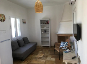 Comfy House in Paros