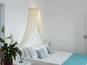 Kastro Suites
