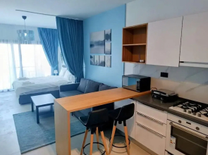 Azure Seaview Studio in Caesar Blue
