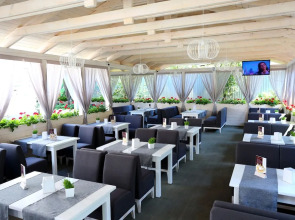 Deluxe Hotel «Купава»