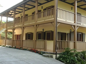 Trois Piton Apartments