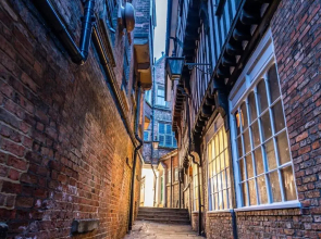 Luxury Apartment Opposite The Shambles