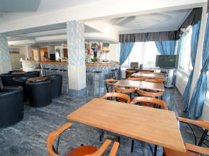 Zeus Hotel