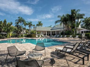 Bradenton Apartments by Landing