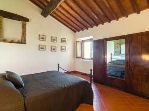 Attractive Apartment on Estate with Vineyards & Olive Grove near Florence