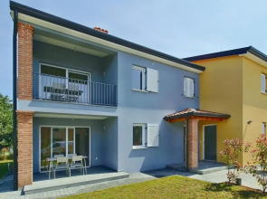 Nice Home in Vranici With Wifi and 2 Bedrooms