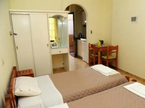 Pavlitos Apartments