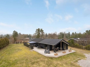 "Dzengis" - 2.2km from the sea in NW Jutland