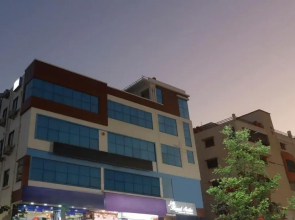 Itsy Hotels J A Royal Suites Manikonda
