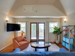 Colfax Getaway w/ Hot Tub, Mountain Views!