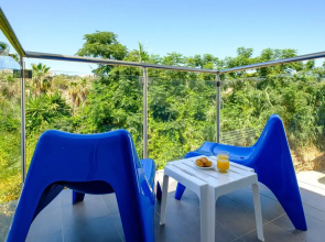 Rio Gardens - Cozy 1-bdr Apt w Balcony