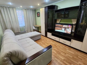 Apartments in the Mirny 3/2 neighborhood