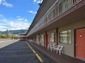 Canadas Best Value Inn & Suites Vernon