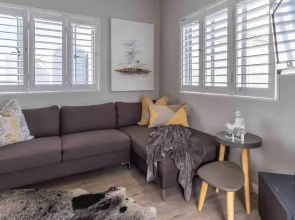 C'estÇa Cottage Modern Luxurious Sounds of the Sea