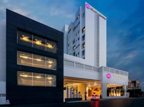 Grand Mercure Vadodara Surya Palace Hotel