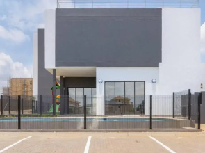 Alimama Spaces: The Manson's 8 On New