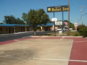 Benton Relax Inn