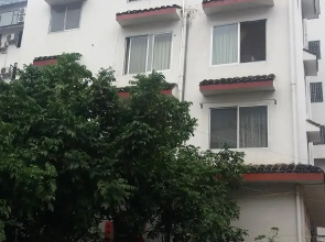 Bai Jia Le Theme Hotel
