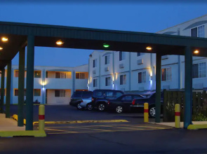 O'Hare Inn & Suites