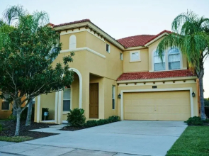 Bella Vida Resort by CozyKey