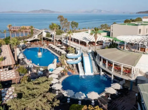 Golden Beach Resort & Spa