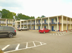 Economy Inn Hotel