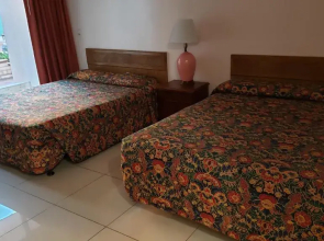 Royal Century Hotel