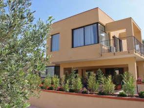 Villa Nina Apartments