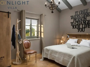 Moonlight Villa 2