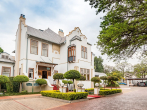 Courtyard Hotel Arcadia