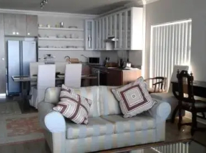 Point Village Accommodation - Beach Club 307