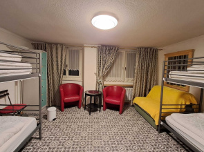 Viktoria Budget Hostel