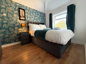 3 Bedroom House Near Arena