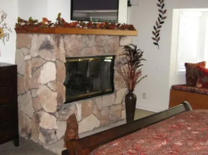 Yosemite Drive House