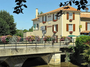Logis Le Cheval Blanc et Clovis
