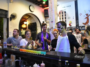 Bodega Party City Center Bangkok - Hostel