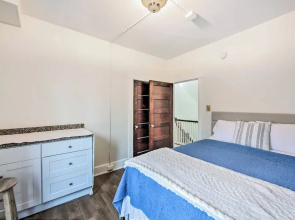 Roomy Lancaster Home: Walk to Dtwn & Hospital