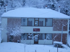 Bistola Guesthouse