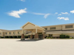 AmericInn by Wyndham Republic