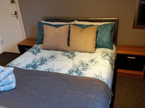 Barlow Place Apartment