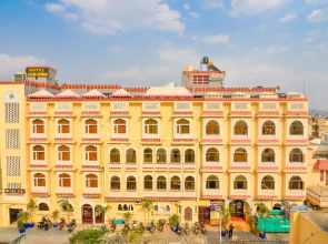 Hotel Laxmi Niwas - A Heritage Retreat