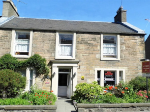 Averon  Guest House