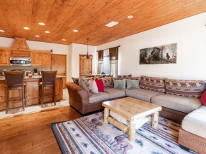 Malabar Paradise - 1965 by Big Bear Vacations