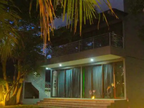 Padmadewi Anyer Villa & Hotel