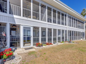 Boat, Fish & Swim: Condo on St Johns River!