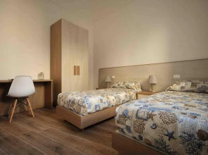 Madrice 66 Central Rooms