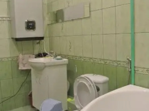 Dom U Naberezhnoy Hostel