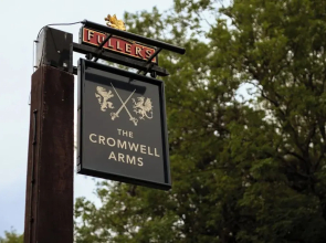 Cromwell Arms Country Pub with Rooms