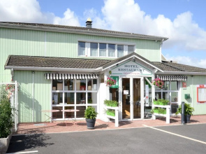 Brit Hotel Essentiel Reims Taissy