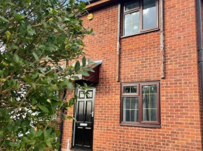 Lakeside view 2 bedroom house
